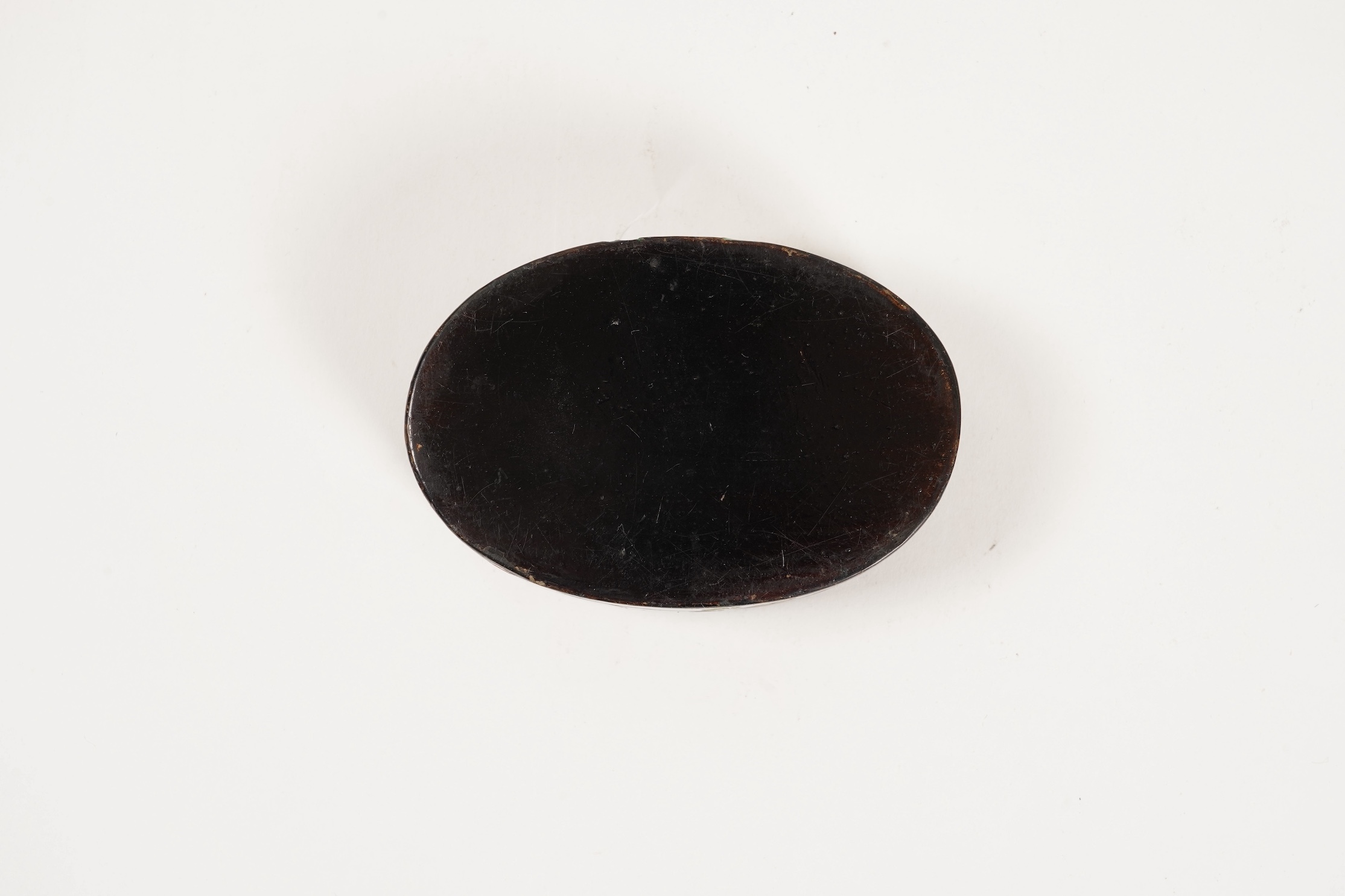 A small Chinese coromandel lacquer oval box, Kangxi period